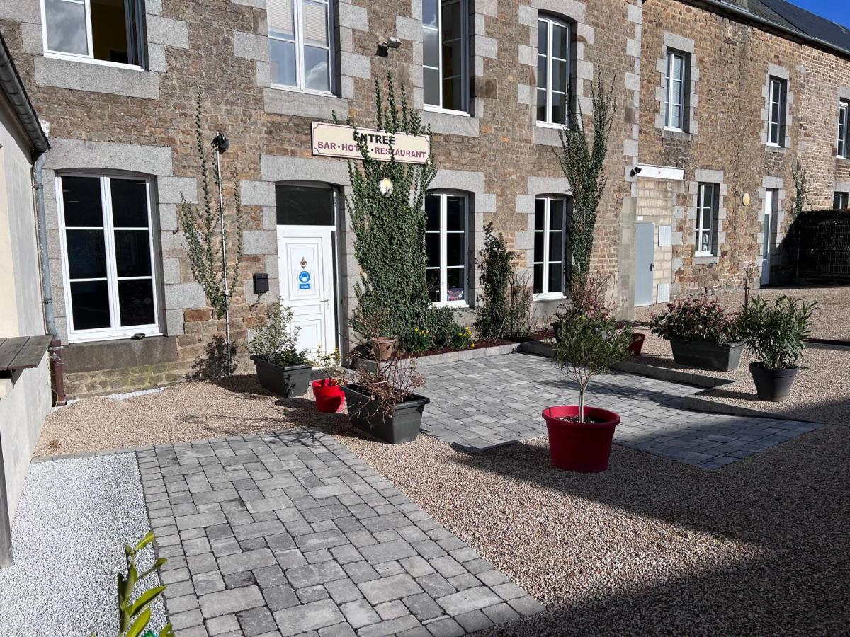 Hotel Au Pere Tranquille Tinchebray-Bocage Exteriér fotografie