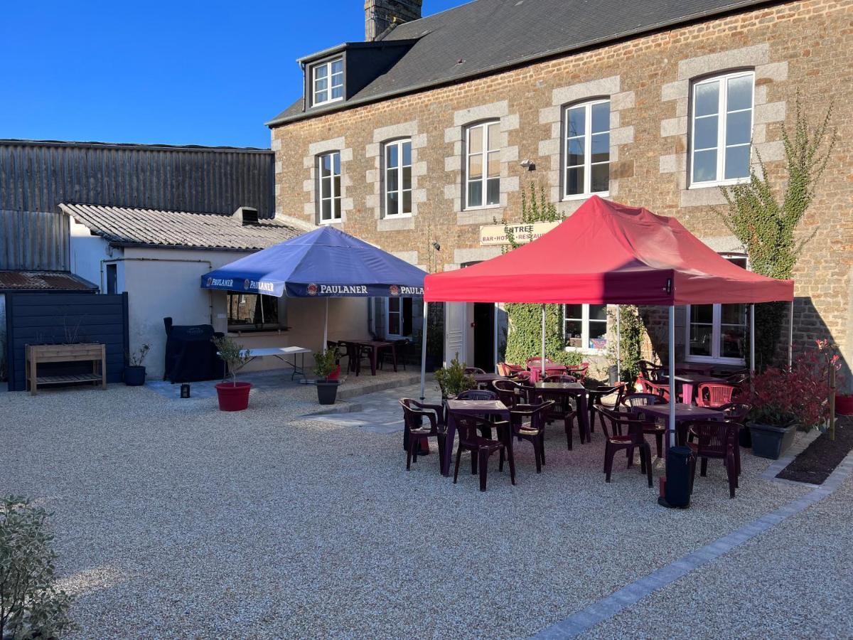 Hotel Au Pere Tranquille Tinchebray-Bocage Exteriér fotografie